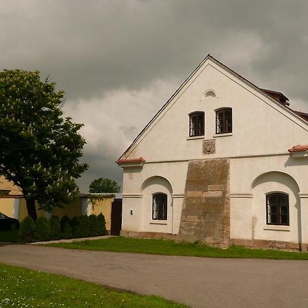 Statek Chmelovice Hotel Exterior foto